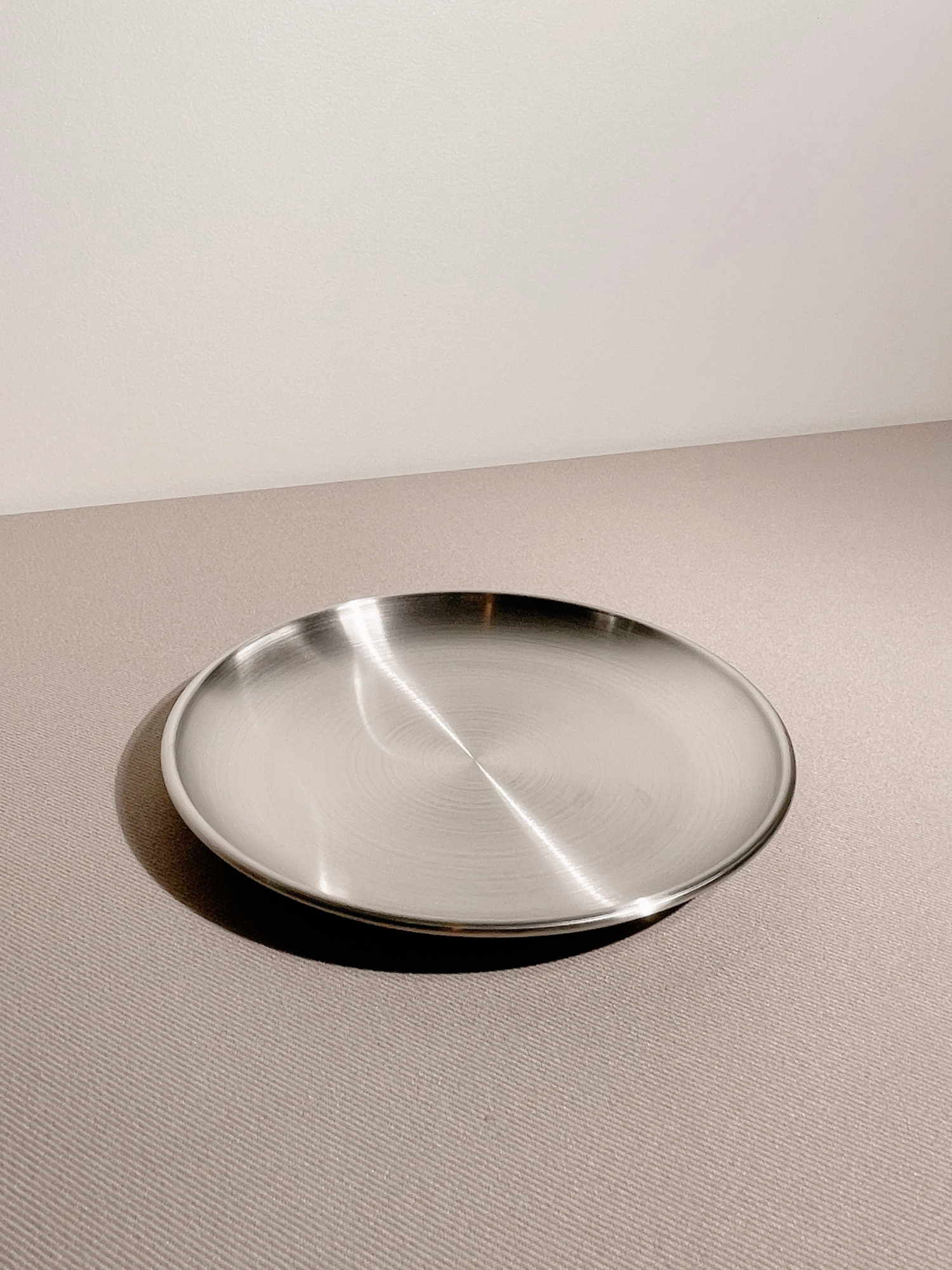 META Plate - Brushed Silver