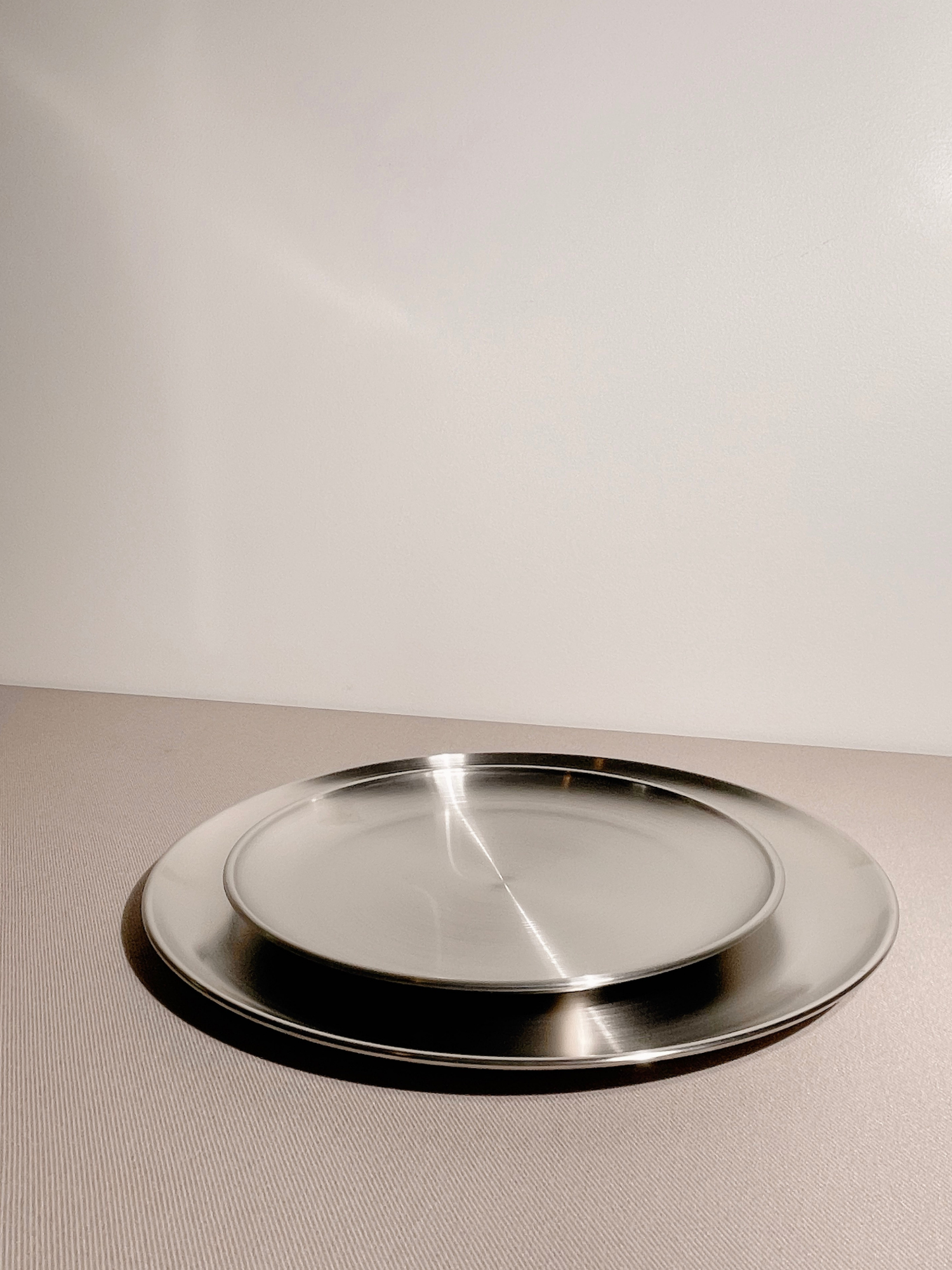 META Plate - Brushed Silver