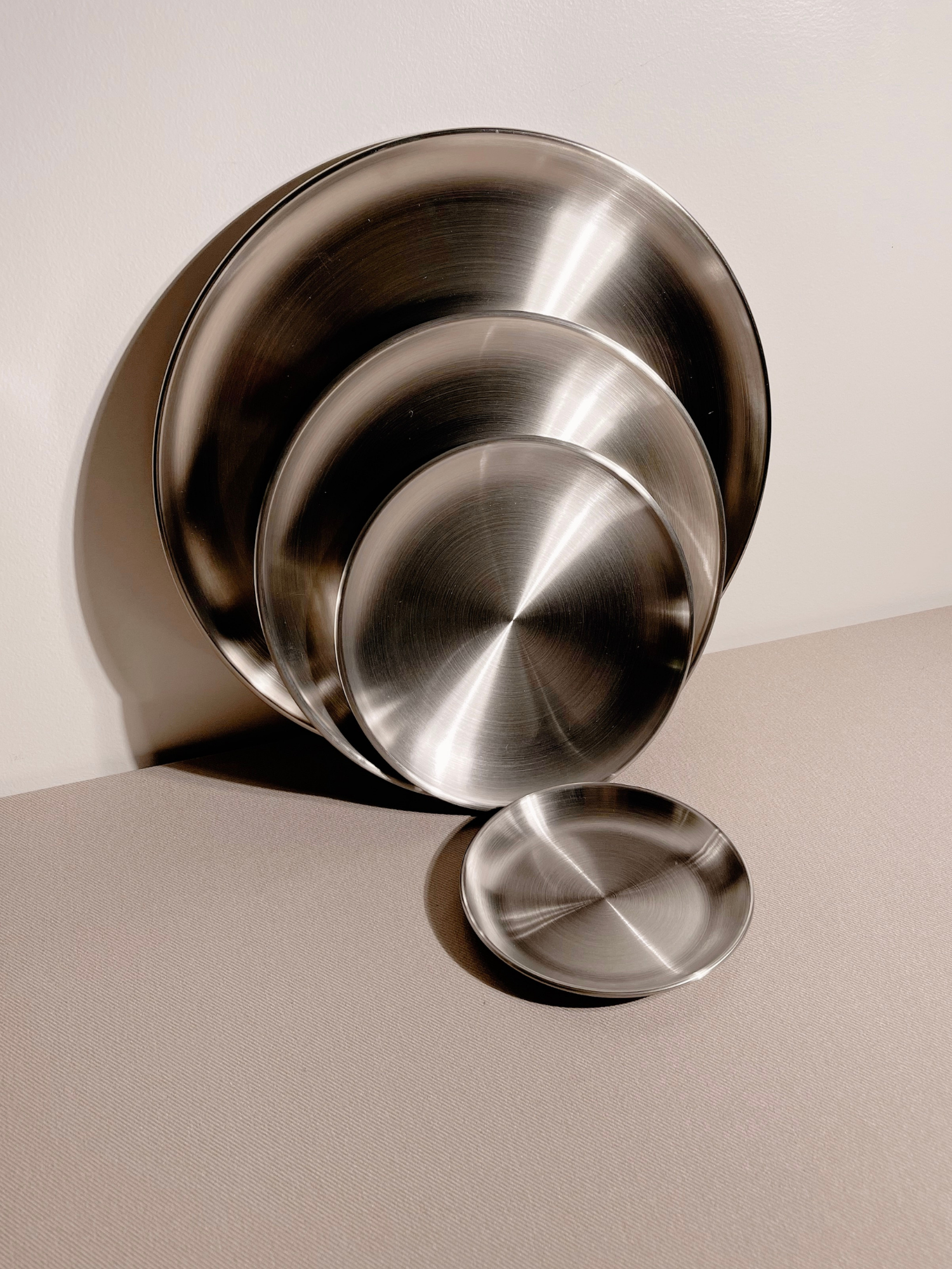 META Plate - Brushed Silver