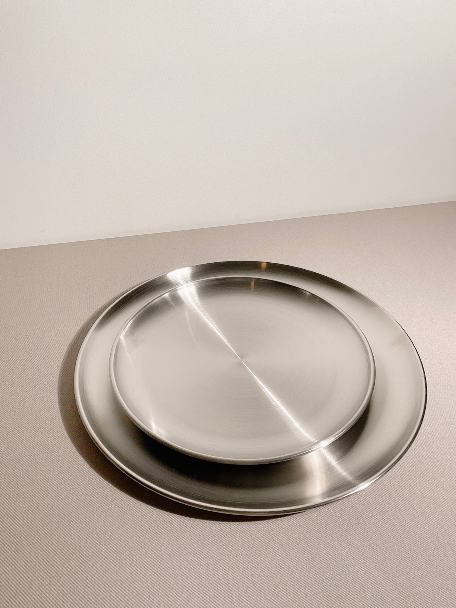 META Plate - Brushed Silver