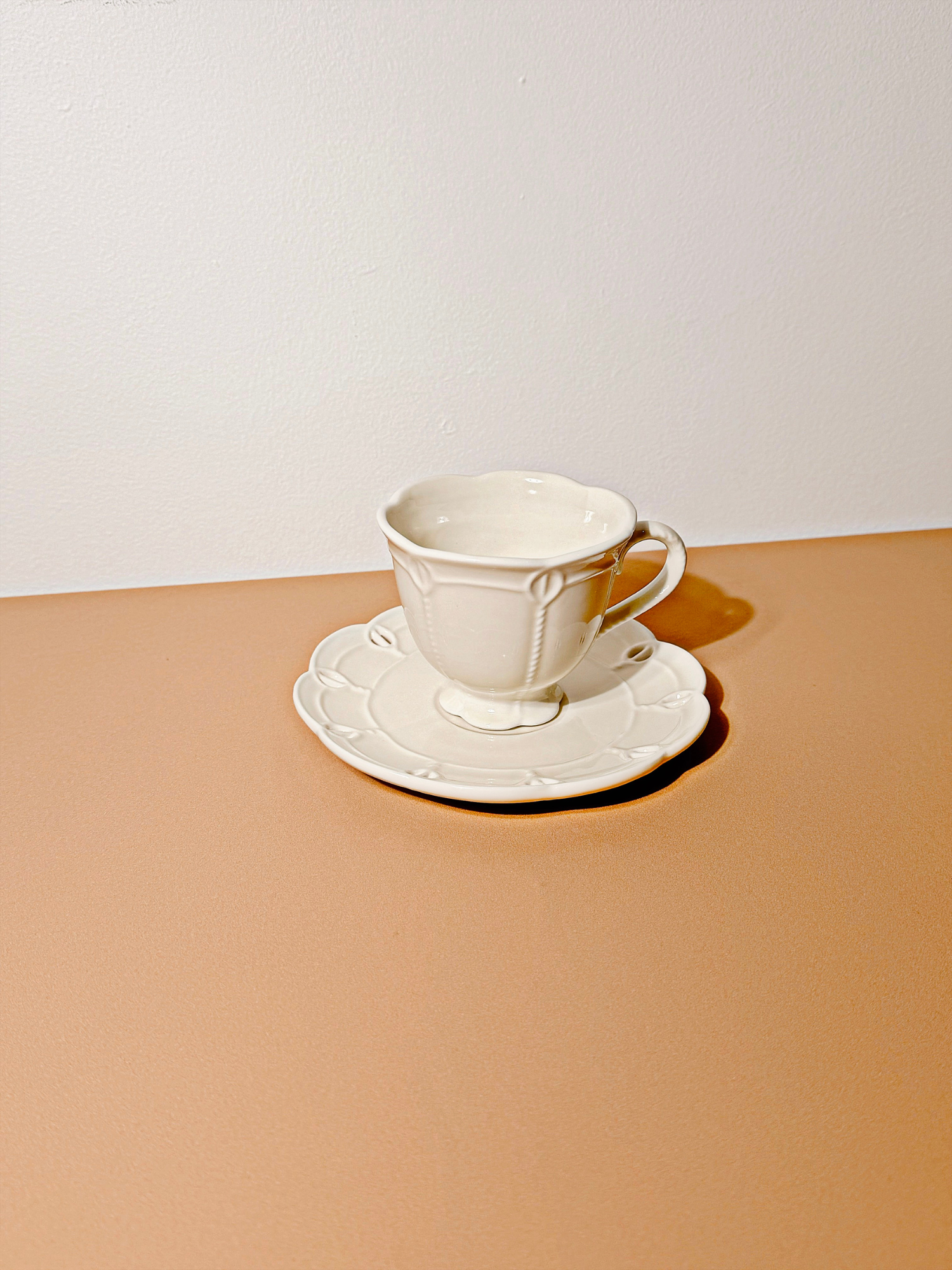 LUNE Cup + Saucer