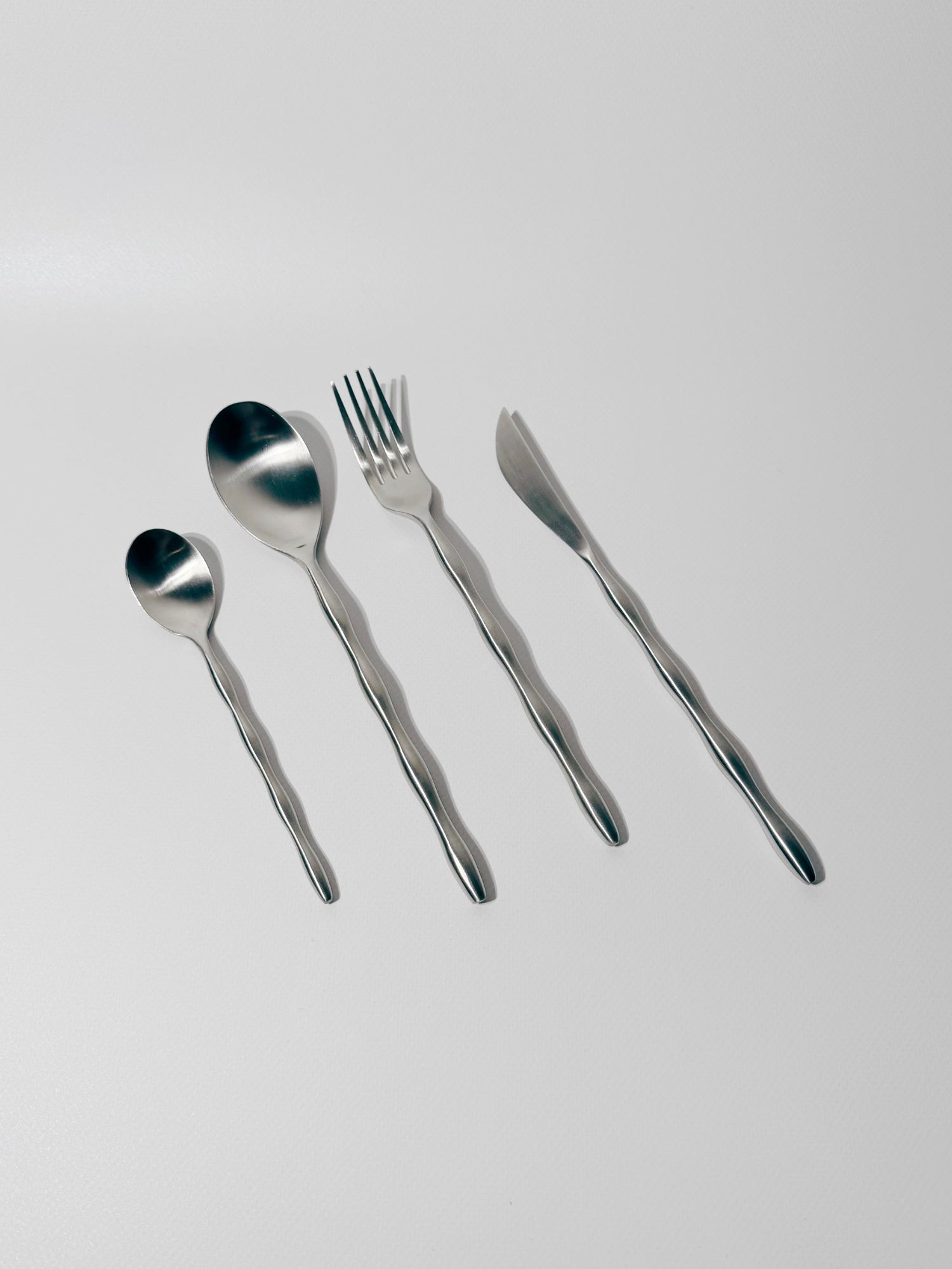 META Curve Cutlery - Brushed Silver