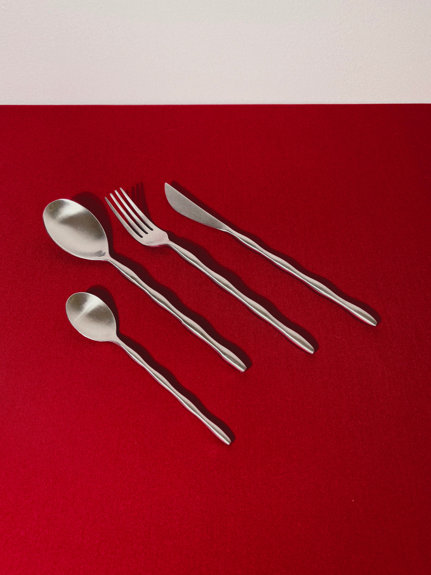 META Curve Cutlery - Brushed Silver
