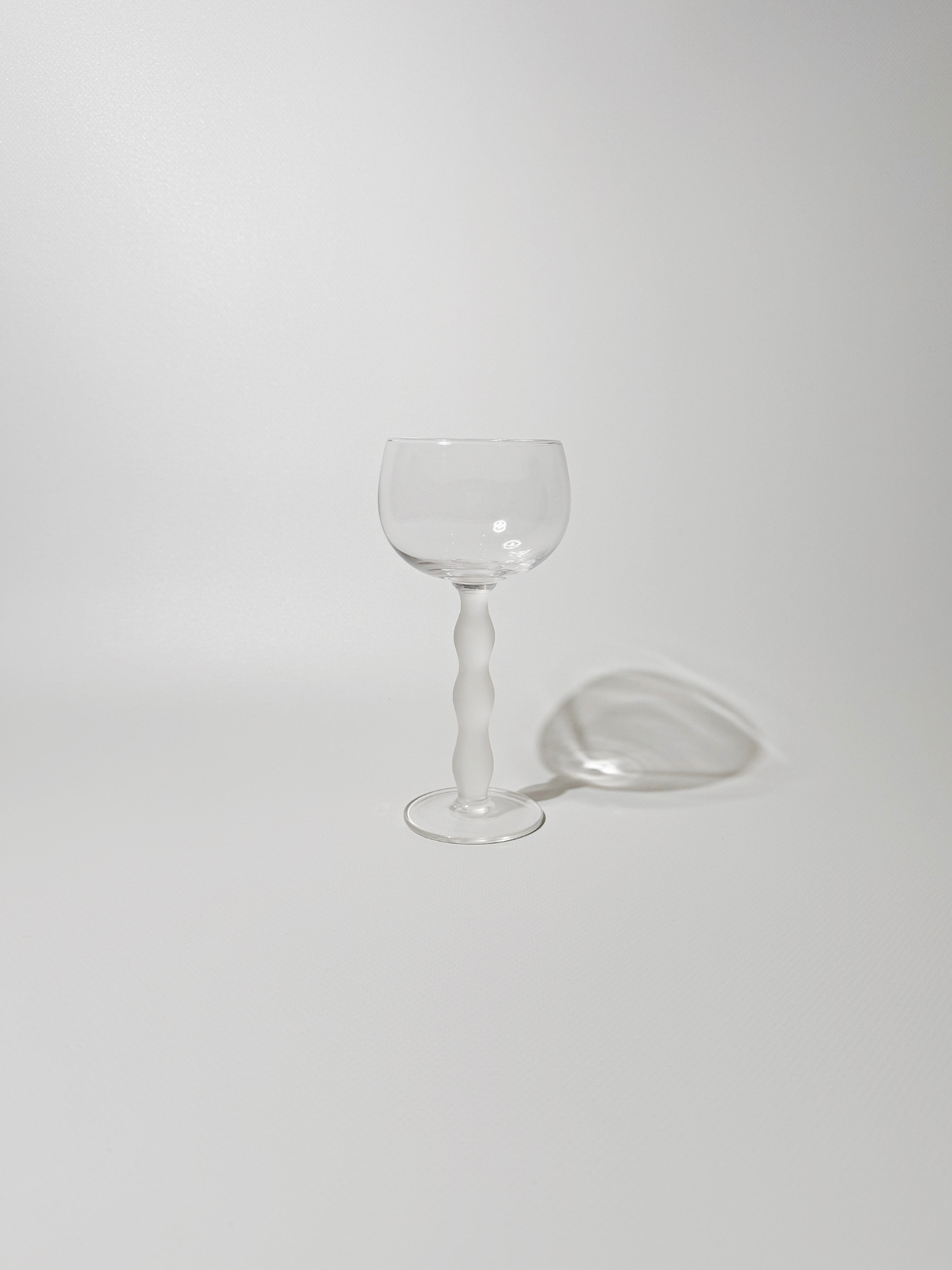 CLR Wine Glass (Frosted Stem)