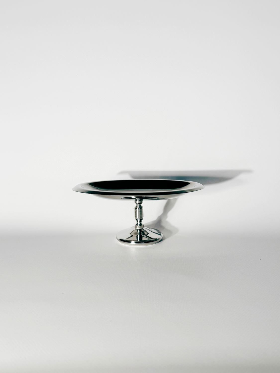 META Oval Dessert Dish