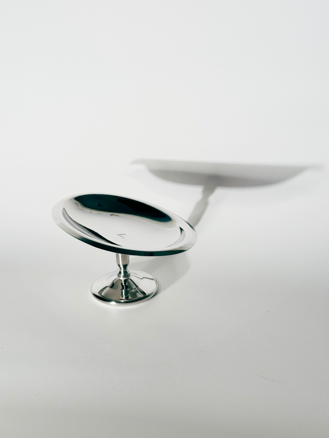 META Oval Dessert Dish