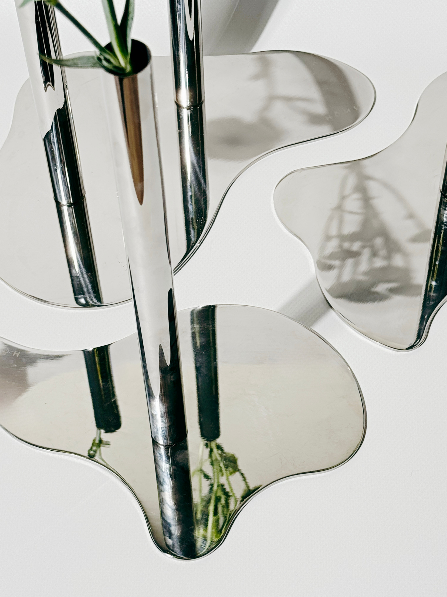 WOS Single Stem Vase 001