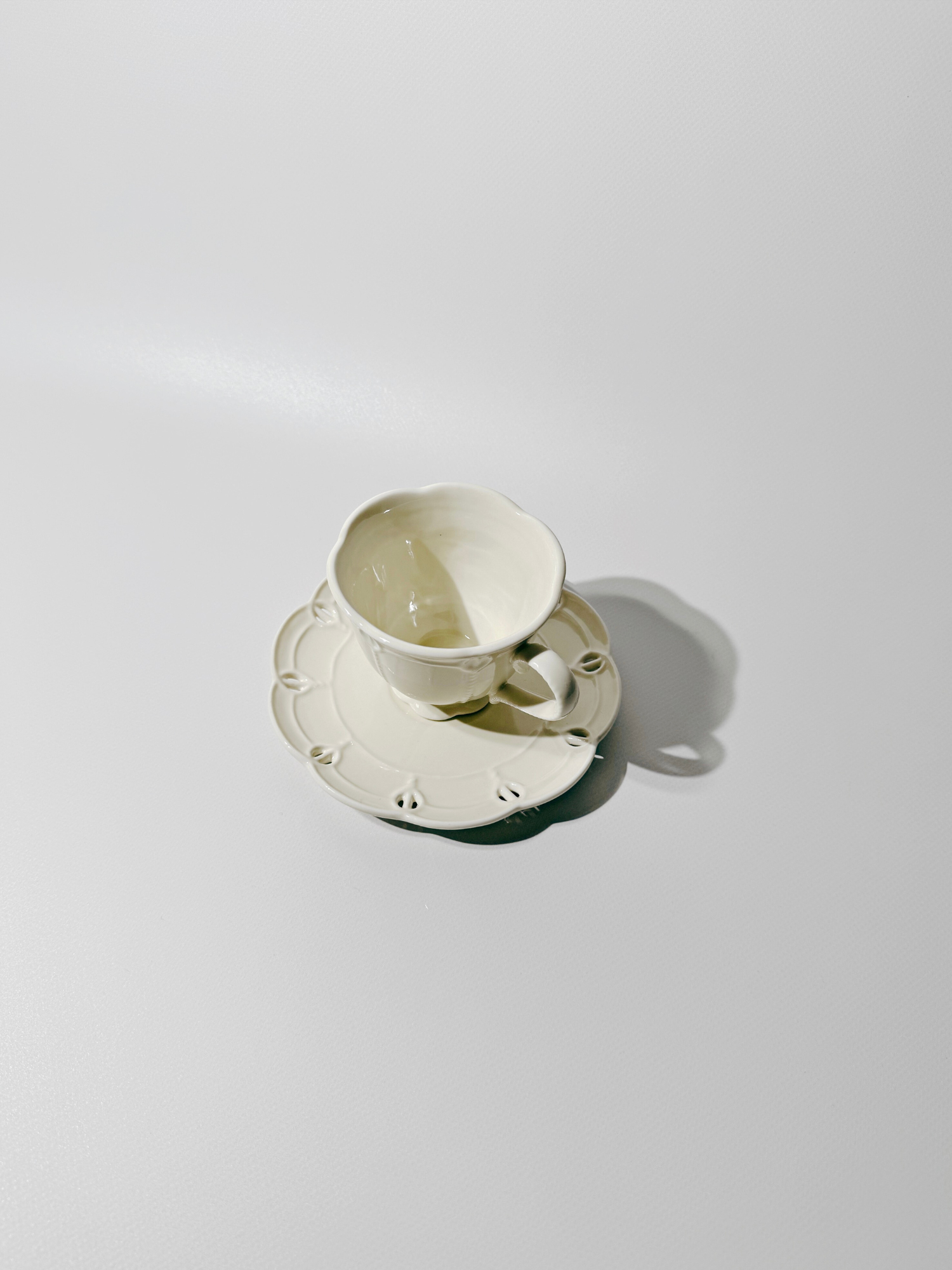 LUNE Cup + Saucer