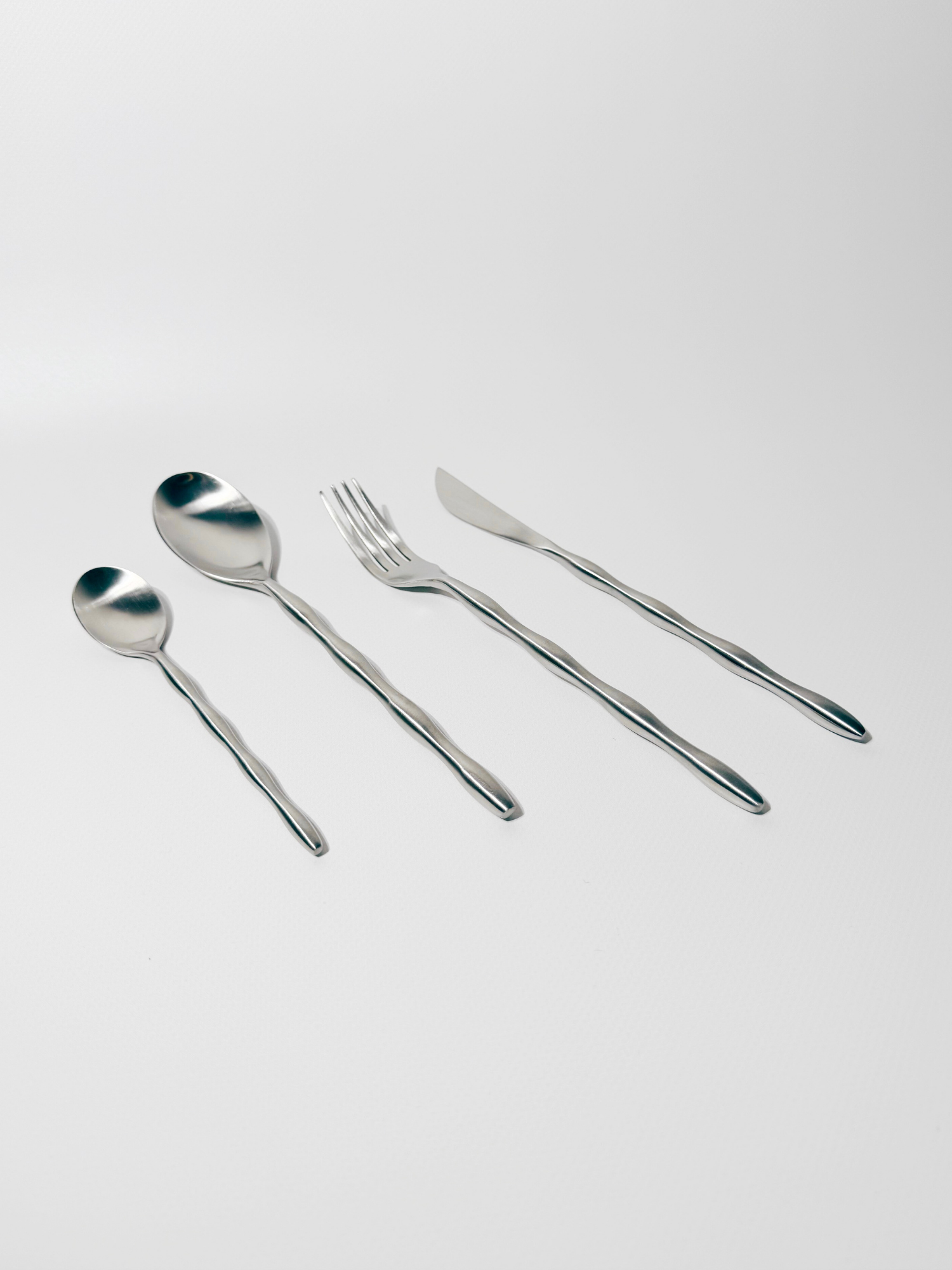 META Curve Cutlery - Brushed Silver