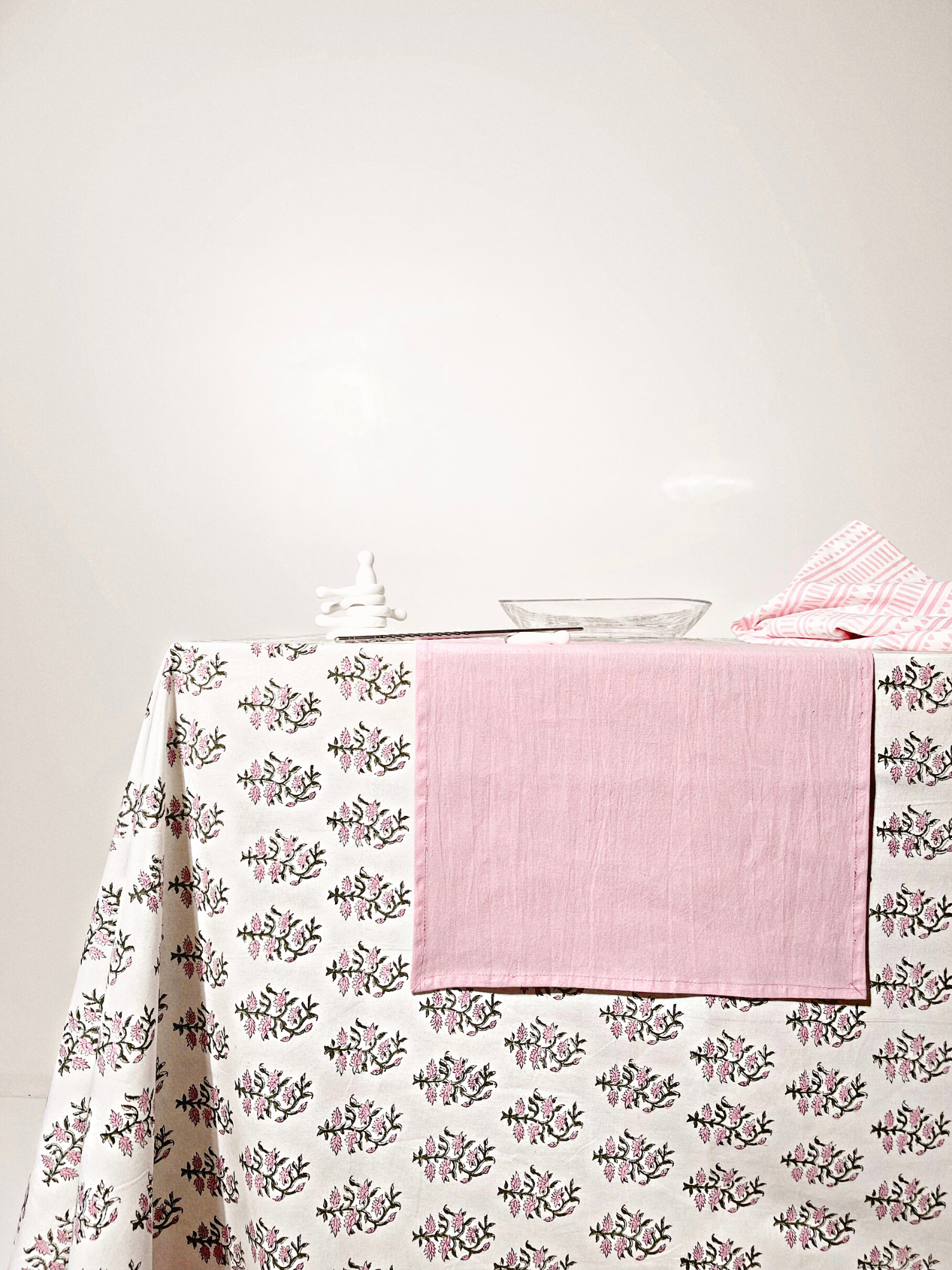 NUNO 100% Cotton Tablecloth (Pinko II)